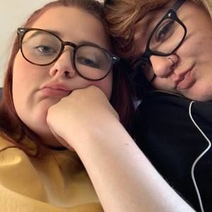 Meet your Posher, Chloe